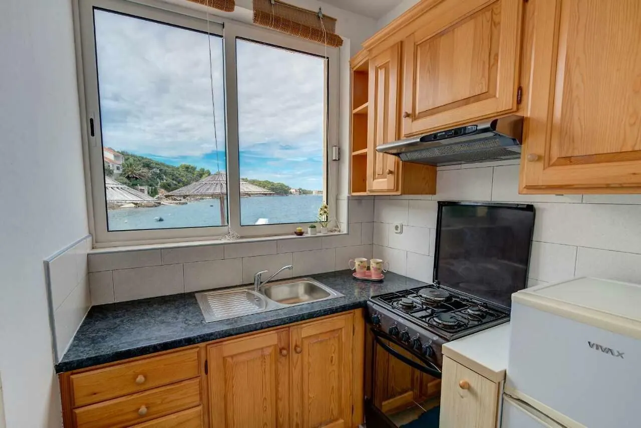 Apartments Savar - Ilo Brbinj 0*,  Croatia